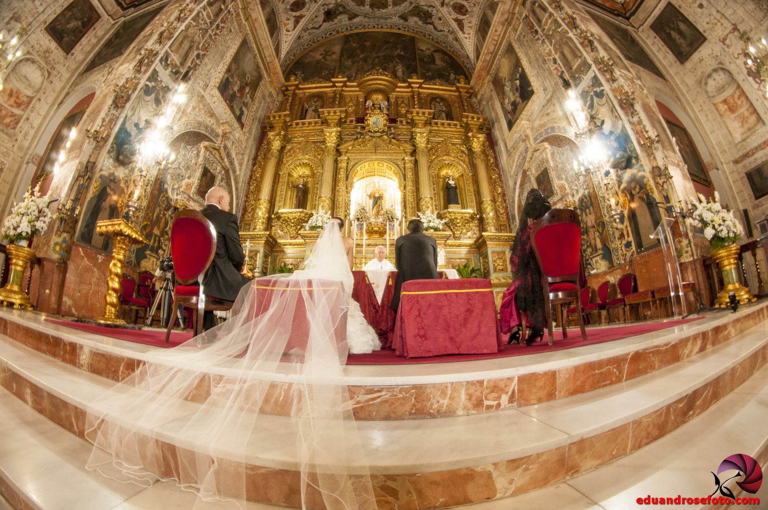 Boda en la iglesia de la trinidad de sevilla
